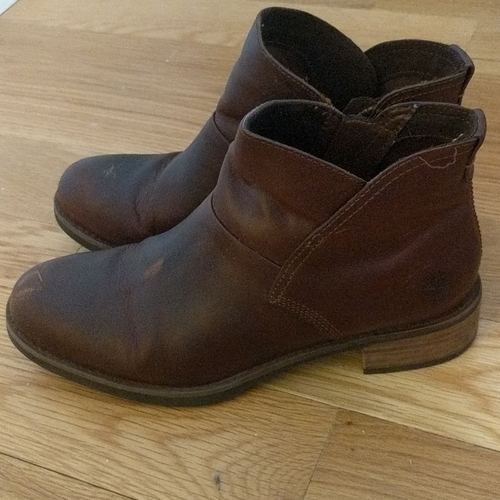 Brown Timberland Leather Ankle Booties